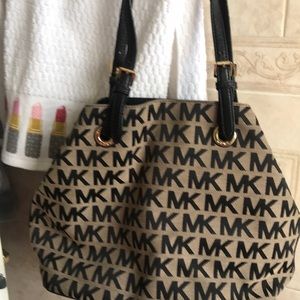 MK tote in great condition